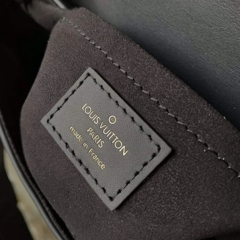 LV M56461 Louis Vuitton New Wave Multi Pochette Kůže M58941 Černá