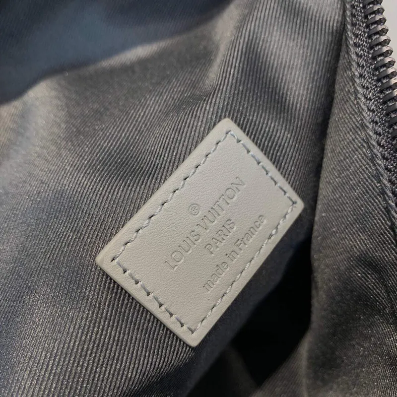 LV M46108 Louis Vuitton Discovery Bumbag antracitově šedá