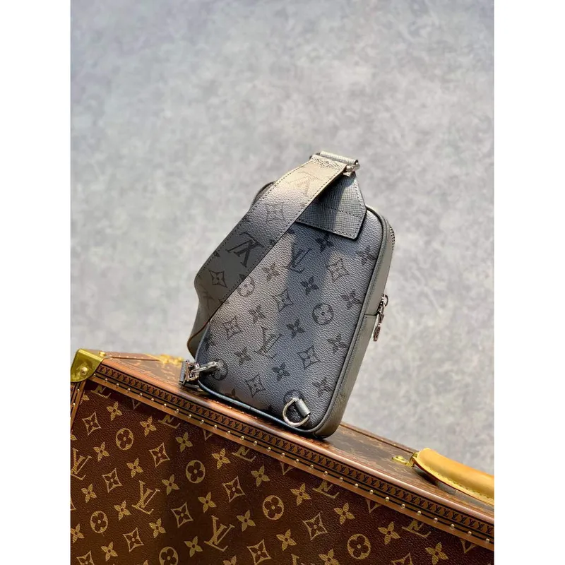 LV M30833 Louis Vuitton Outdoor Slingbag Gunmetal šedá