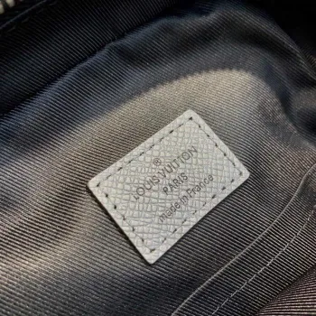 LV M30833 Louis Vuitton Outdoor Slingbag Gunmetal šedá