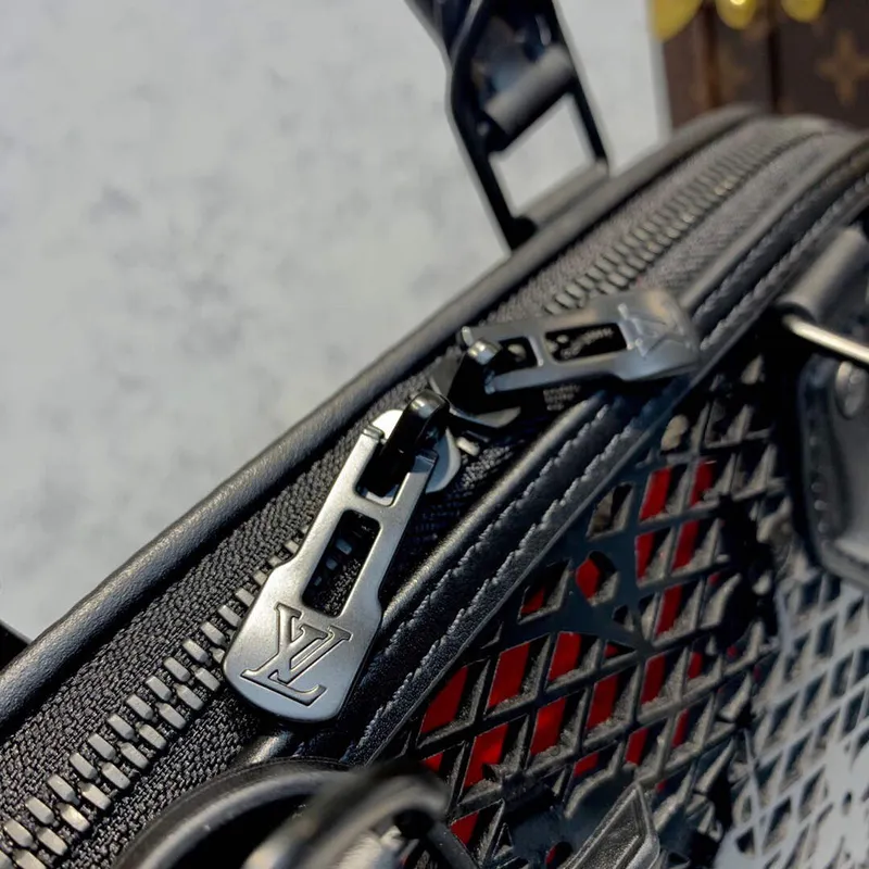 LV M20355 Louis Vuitton Alma PM Kabelka Patentní telecí kůže Černá