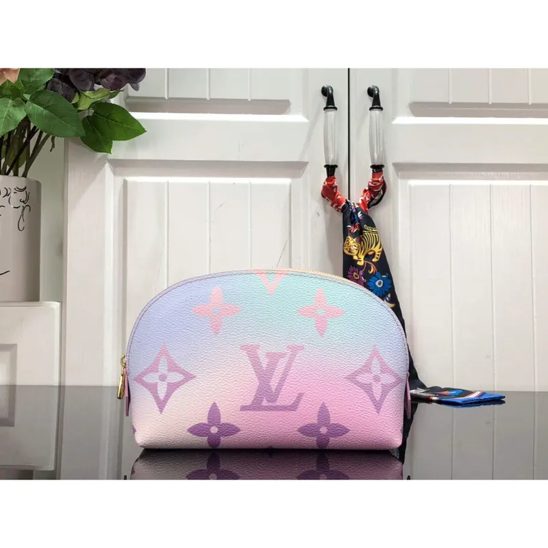 LV M59944 Louis Vuitton Pochette Cosmetique Taška