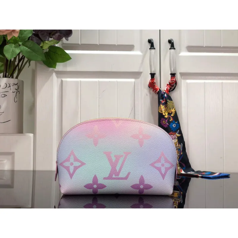 LV M59944 Louis Vuitton Pochette Cosmetique Taška