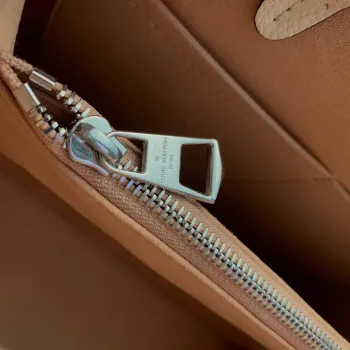 LV M59953 Louis Vuitton Marelle Tote MM Quartz Bílá