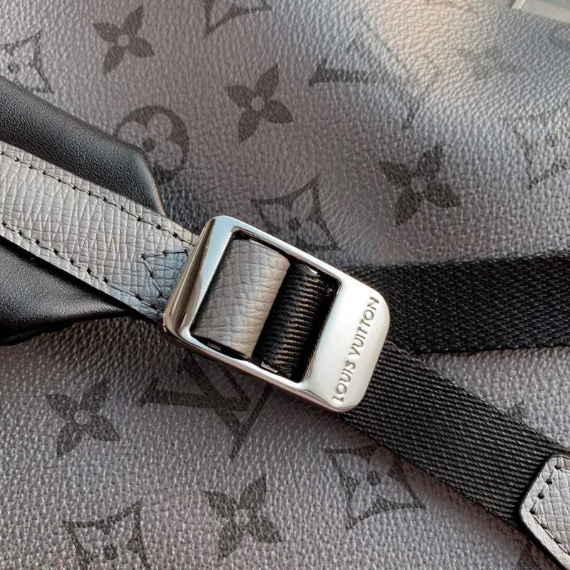 LV M30835 Louis Vuitton Discovery Backpack PM Stříbrná