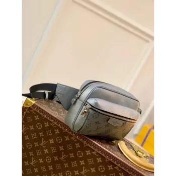 LV M30247 Louis Vuitton Outdoor Bumbag Stříbrná