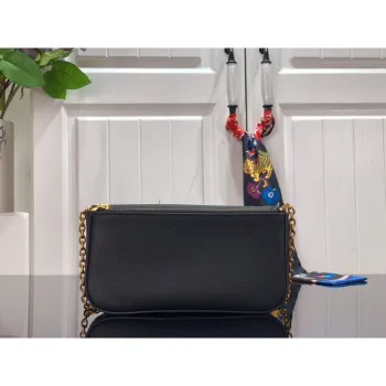 LV M80898 Louis Vuitton Lockme Pouch Černá