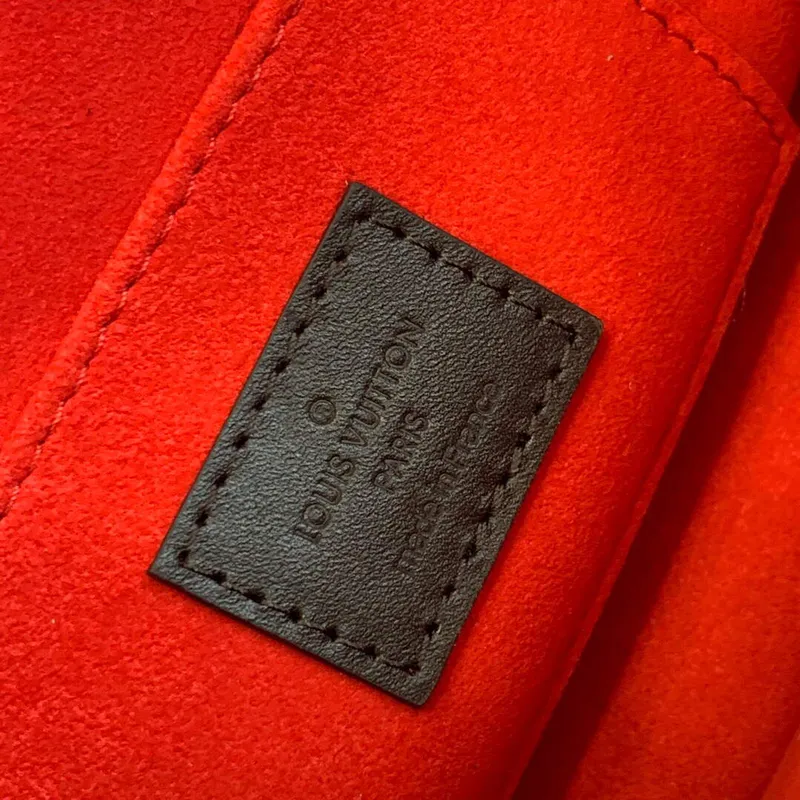 LV M20359 Louis Vuitton Mini Dauphine kabelka černá