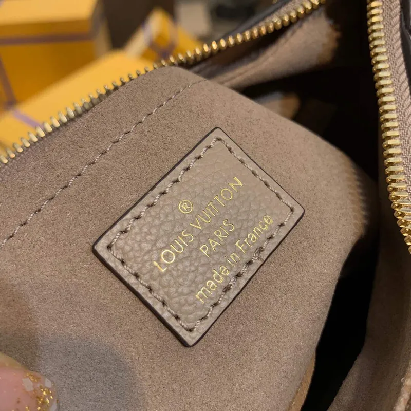 LV M46112 Louis Vuitton Bagatelle Mini Hobo Kabelka