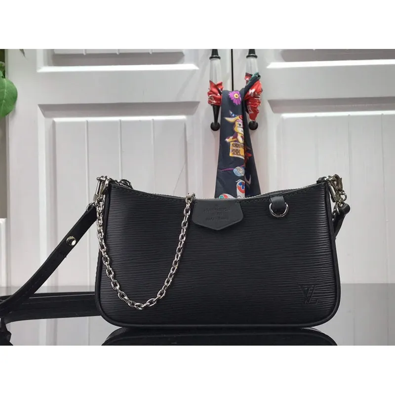 Louis Vuitton M80471 LV M80483 Easy Pouch On Strap Černá