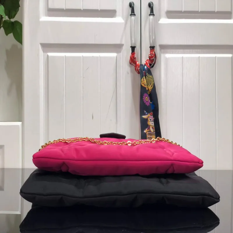 LV M58980 Louis Vuitton Maxi Multi Pochette Accessoires Kabelka M58977