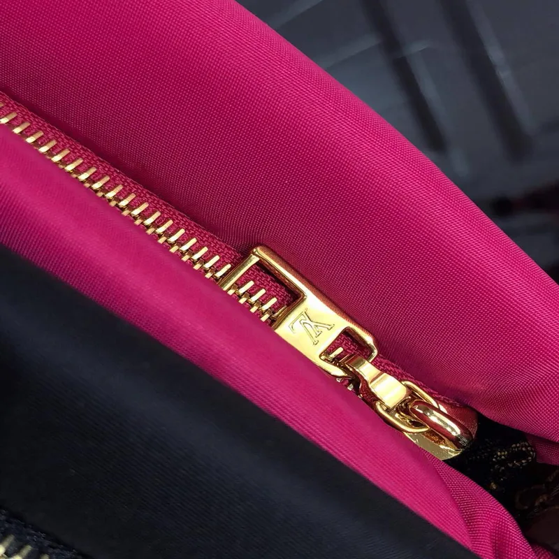 LV M58980 Louis Vuitton Maxi Multi Pochette Accessoires Kabelka M58977