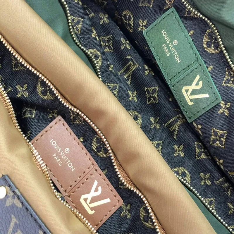 LV M58977 Louis Vuitton Maxi Multi Pochette Accessoires Kabelka M58980