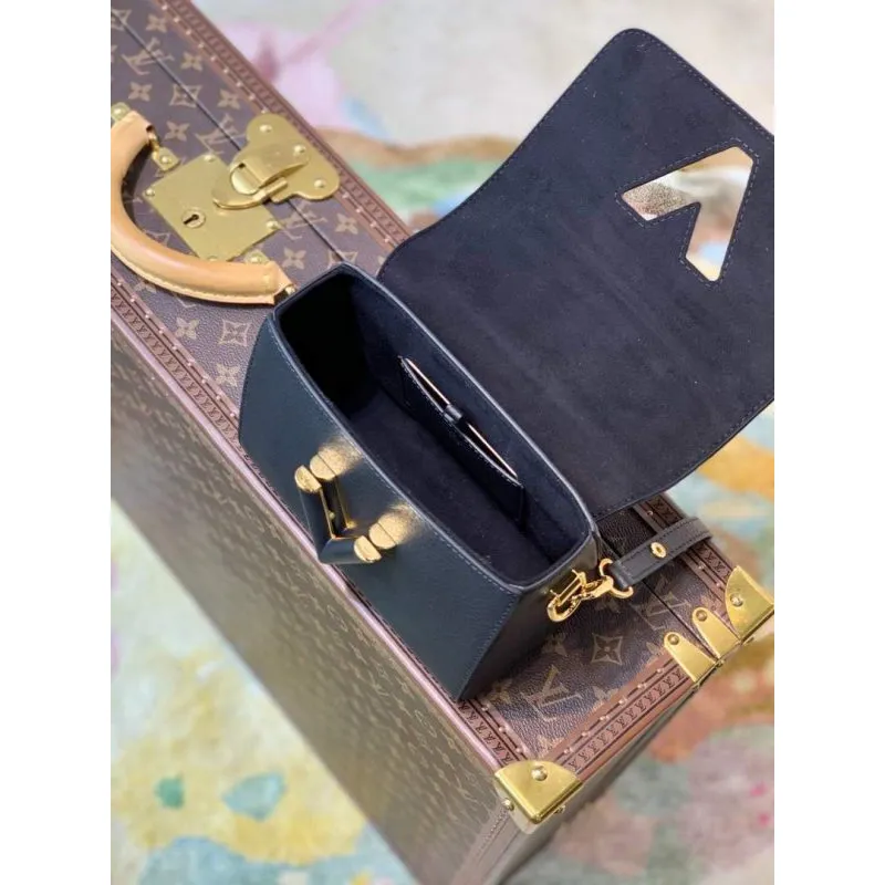 LV M58571 Louis Vuitton Twist PM Kožená kabelka černá