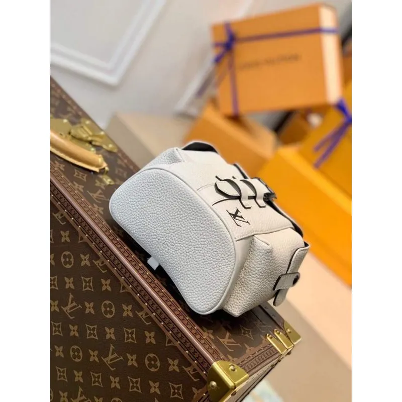 LV M58493 Louis Vuitton Christopher XS Taška Bílá M58495