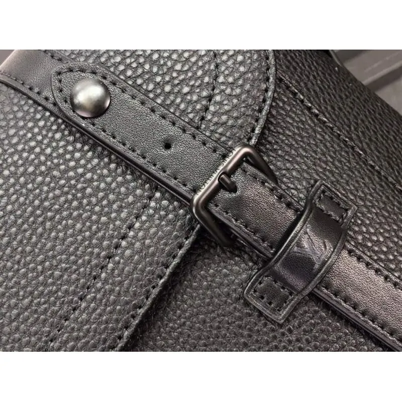 LV M58476 Louis Vuitton Christopher Messenger Bag Černá M58475