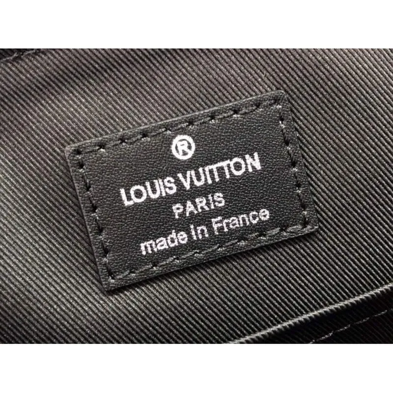 LV M58476 Louis Vuitton Christopher Messenger Bag Černá M58475