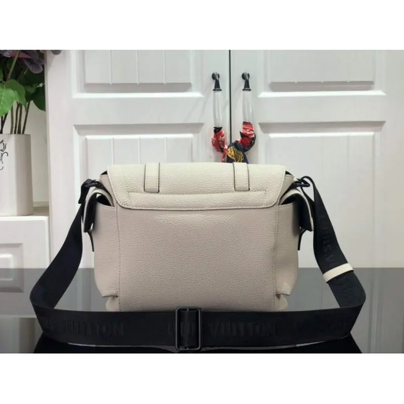 LV M58475 Louis Vuitton Christopher Messenger Bag Bílá M58476