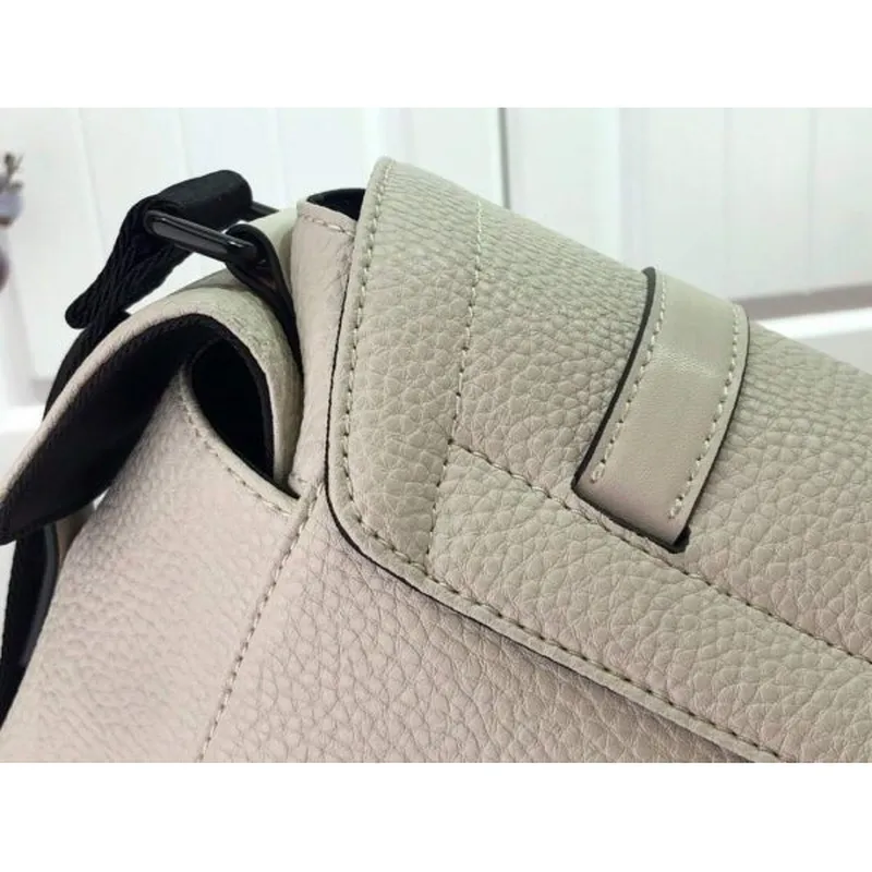LV M58475 Louis Vuitton Christopher Messenger Bag Bílá M58476