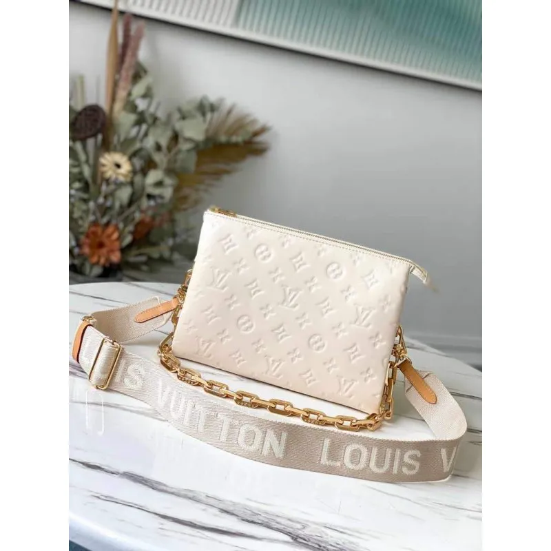 LV M57793 Louis Vuitton Coussin PM Taška M57790 Krémová