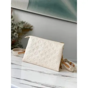 LV M57793 Louis Vuitton Coussin PM Taška M57790 Krémová