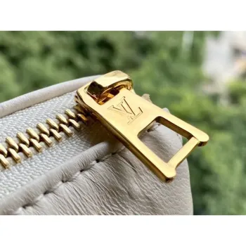 LV M57793 Louis Vuitton Coussin PM Taška M57790 Krémová