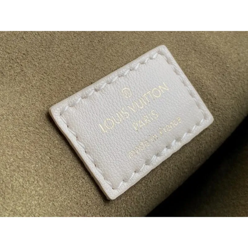 LV M57793 Louis Vuitton Coussin PM Taška M57790 Krémová