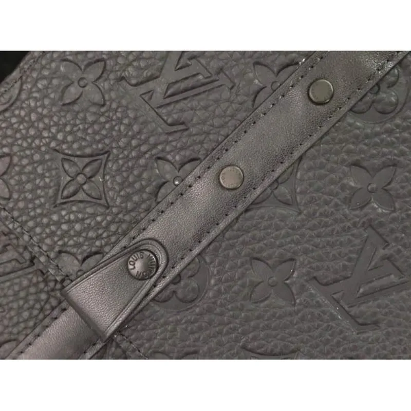 LV M57726 Louis Vuitton Trunk Messenger PM Taurillon Monogram Taška Černá