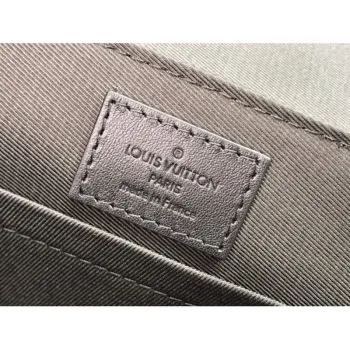 LV M57726 Louis Vuitton Trunk Messenger PM Taurillon Monogram Taška Černá