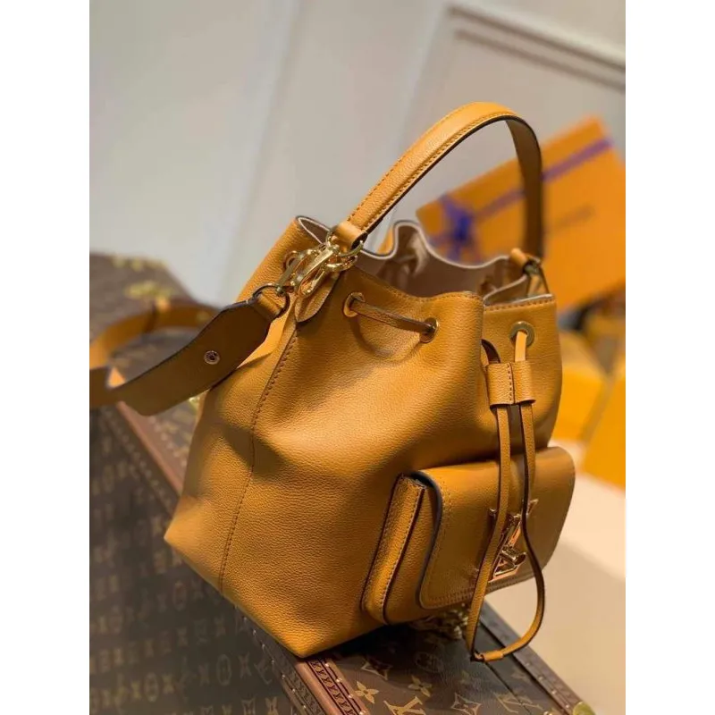 LV M57689 Louis Vuitton Lockme Bucket Bag M57687 M57688 Arizona Beige