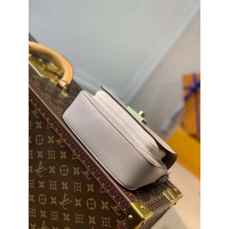 LV M58554 Louis Vuitton Lockme Tender Bag M58557 M58555 Greige