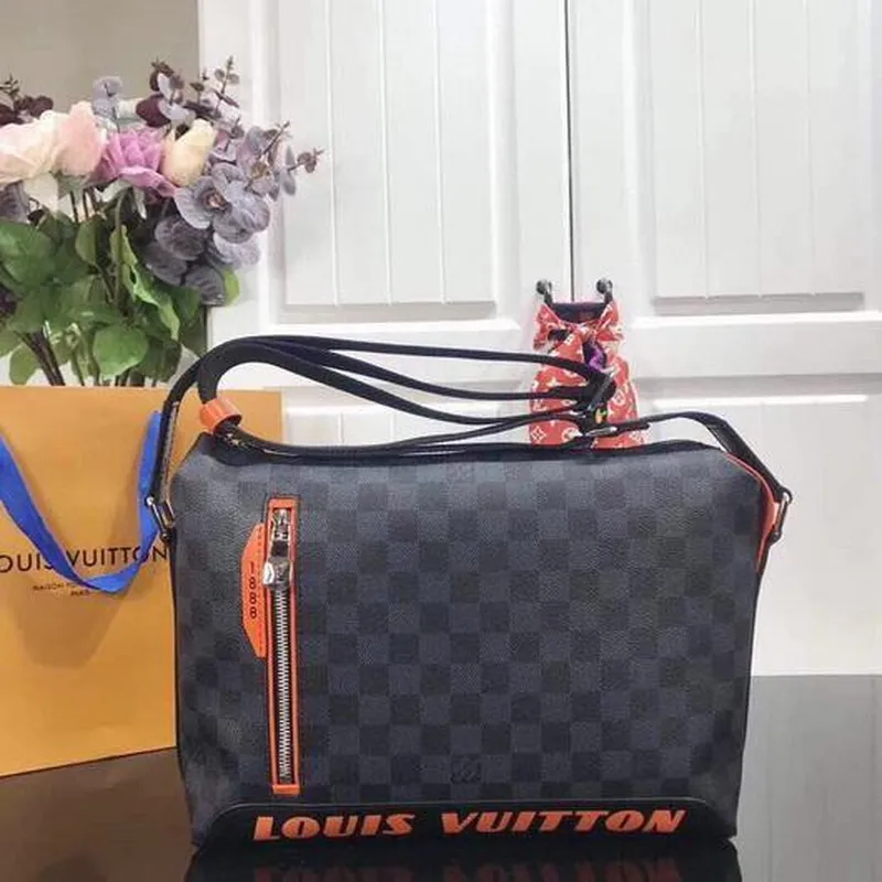 LV N40159 Louis Vuitton Damier Cobalt Discovery Messenger Shoulder Bag Černá