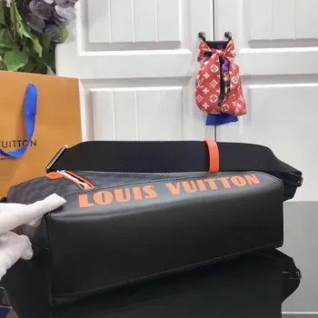 LV N40159 Louis Vuitton Damier Cobalt Discovery Messenger Shoulder Bag Černá