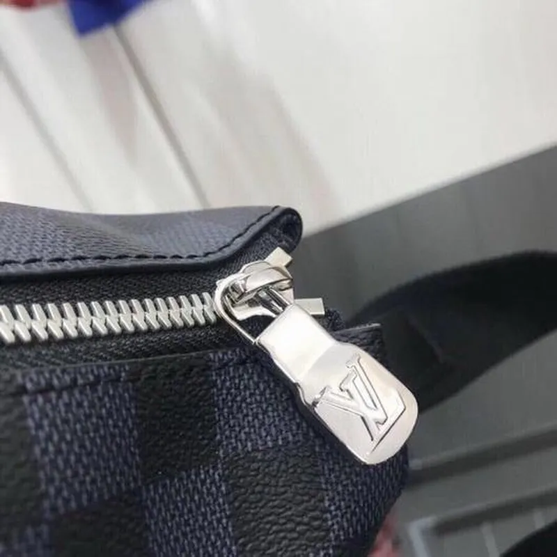 LV N40159 Louis Vuitton Damier Cobalt Discovery Messenger Shoulder Bag Černá
