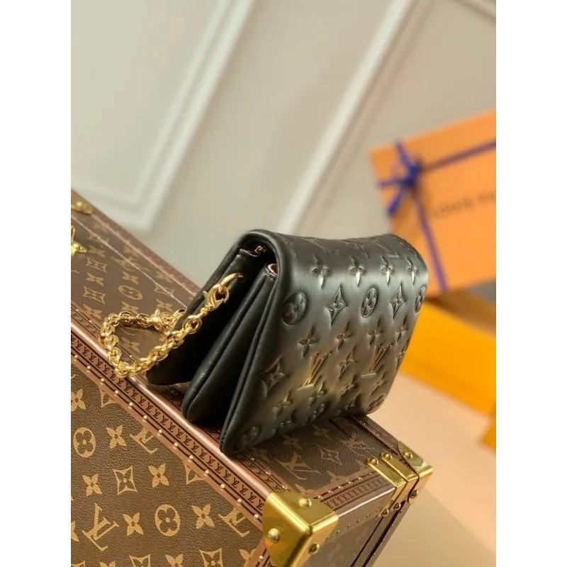 LV M80742 Louis Vuitton Pochette Coussin Jiná kožená taška černá