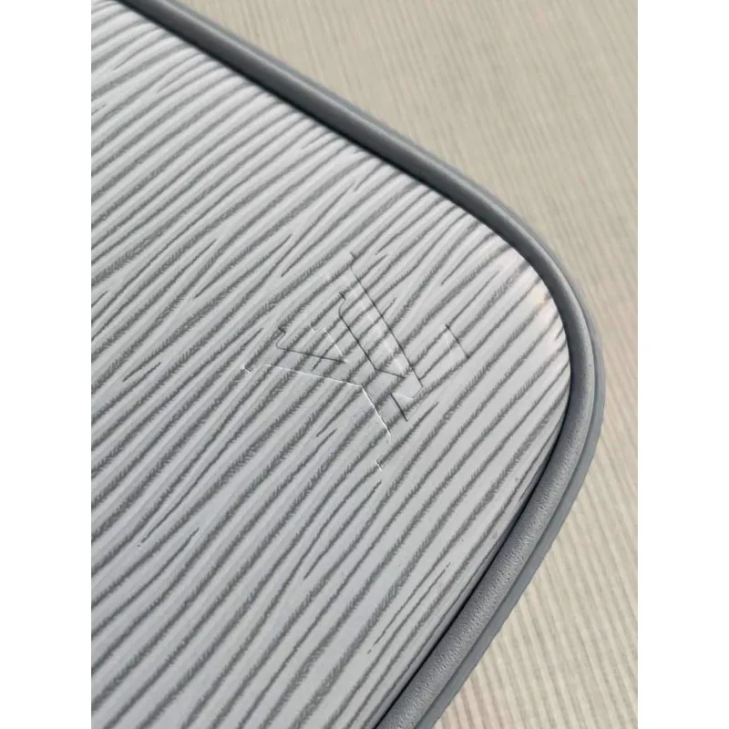 LV M80480 Louis Vuitton Easy Pouch On Strap M80483 Taška Světle Modrá