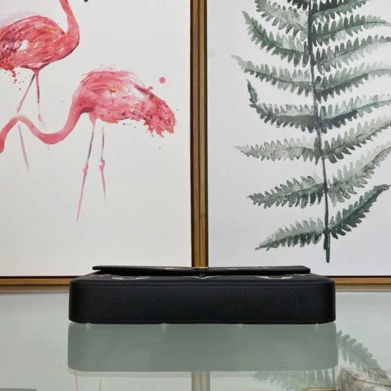 LV M69977 Louis Vuitton M80482 Hra na Felicie Pochette Taška Černá a Béžová