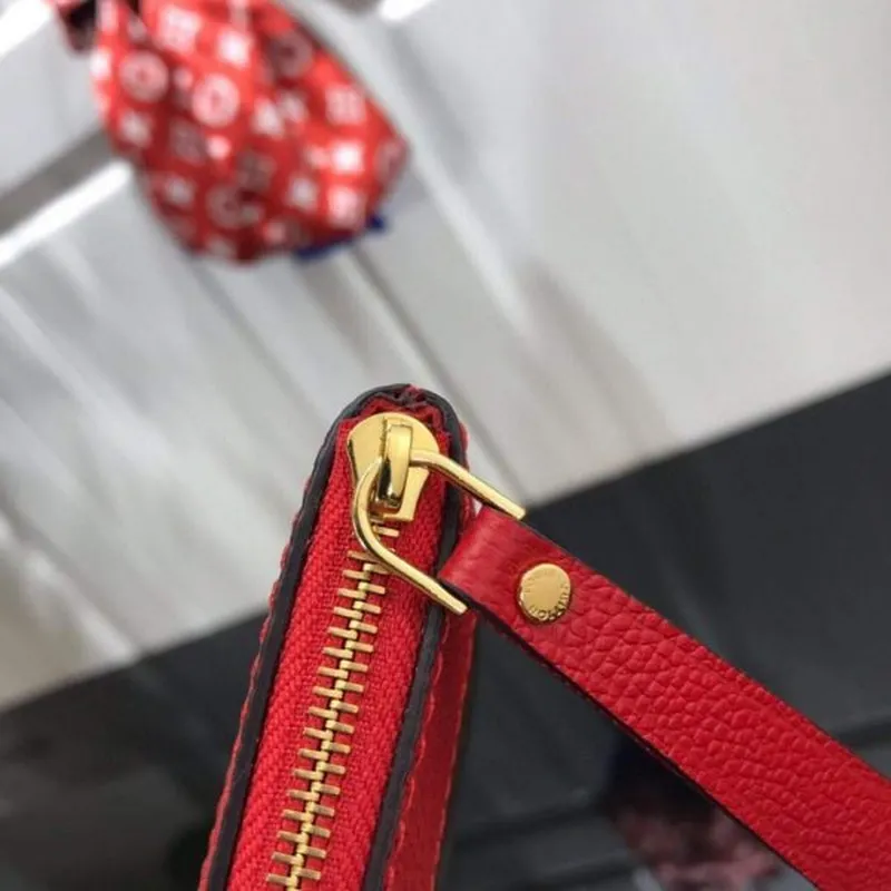 LV M64591 Louis Vuitton Denní Pouch Monogram Plátno Taška M62942 Červená