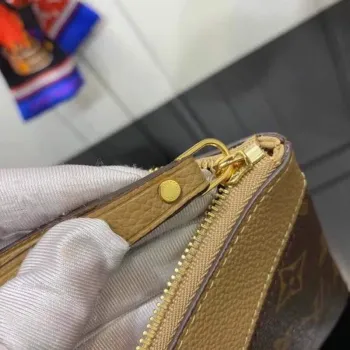 LV M64591 Louis Vuitton Daily Pouch Monogram Canvas Taška M62942 Hnědá