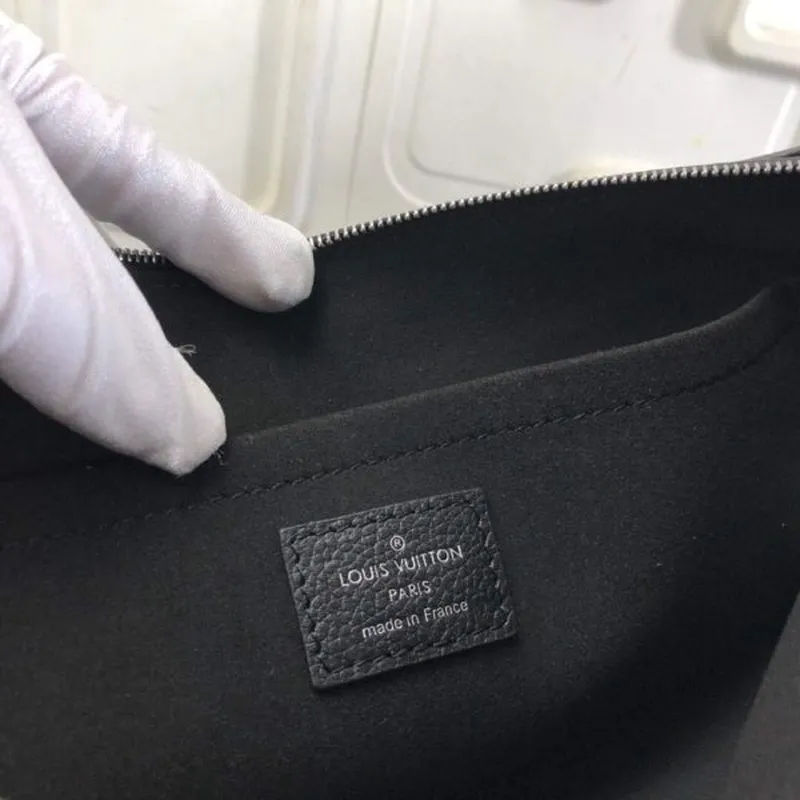 LV M62048 Louis Vuitton Denní Pouch Monogram Eclipse Plátěná Taška M62942