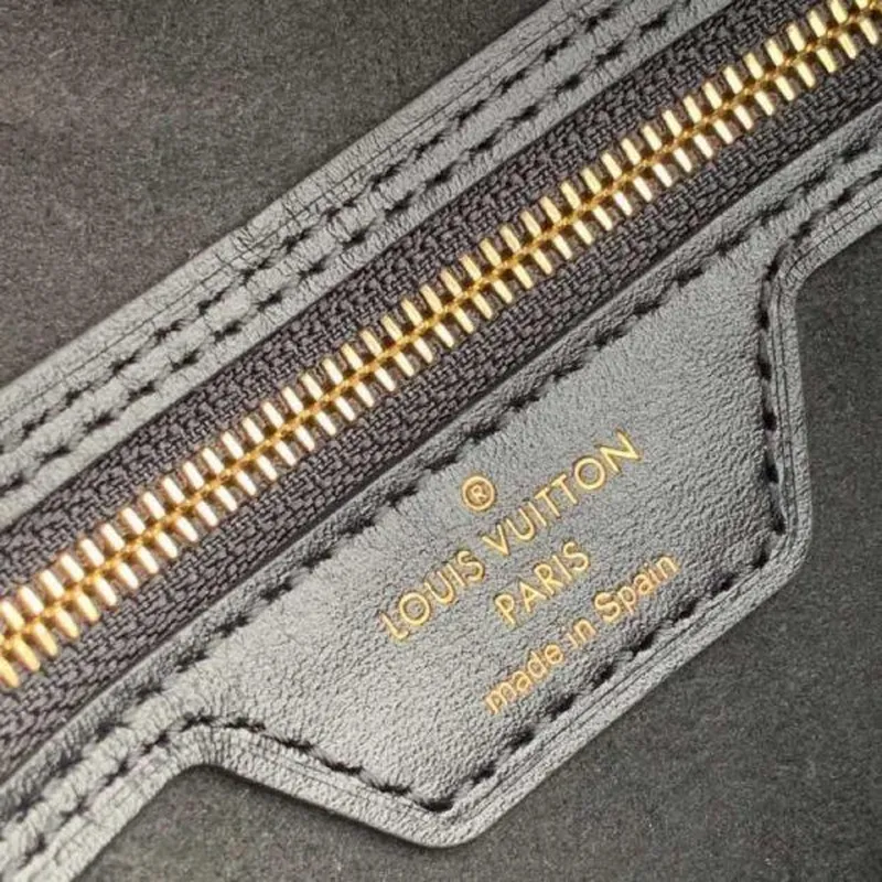 LV M57466 Louis Vuitton GAME ON Speedy Bandouliere 25 Taška Černá