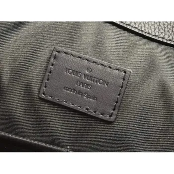 LV M57308 Taška přes rameno Louis Vuitton Černá zrnitá telecí kůže