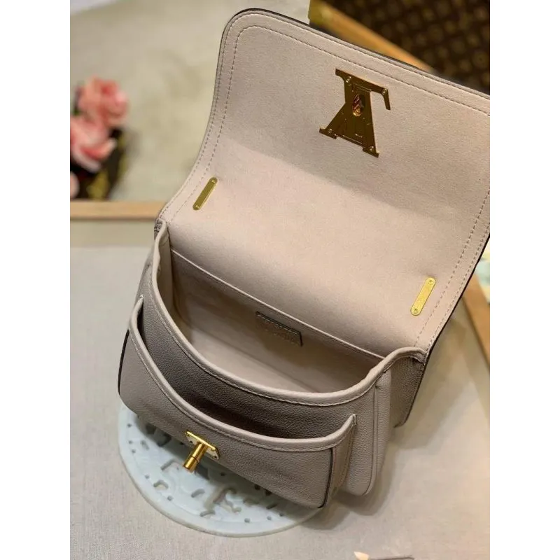 LV M57072 Louis Vuitton M57067 Lockme Chain PM Kabelky přes rameno v šedobéžové barvě