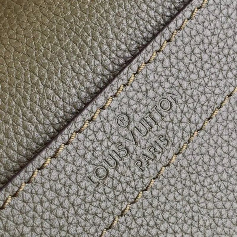 LV M57067 Louis Vuitton M57072 Lockme Chain PM Kabelky přes rameno v monogramu zelené