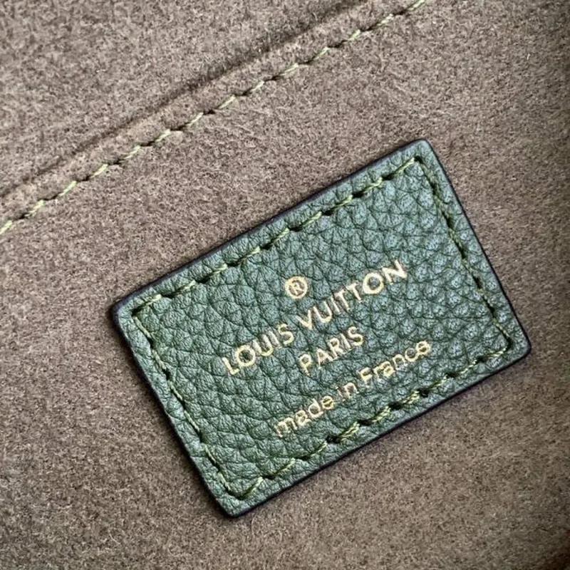 LV M57067 Louis Vuitton M57072 Lockme Chain PM Kabelky přes rameno v monogramu zelené