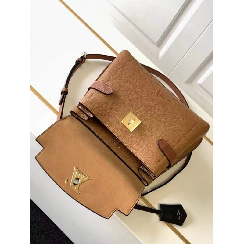 LV M56645 Louis Vuitton Lockme Ever BB Kabelka M56321 Karamelově hnědá
