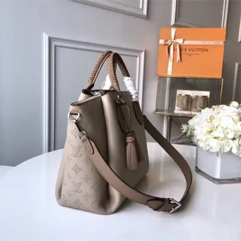 LV M55031 Louis Vuitton Haumea Mahina Taška Magnolia M55030 Šedá