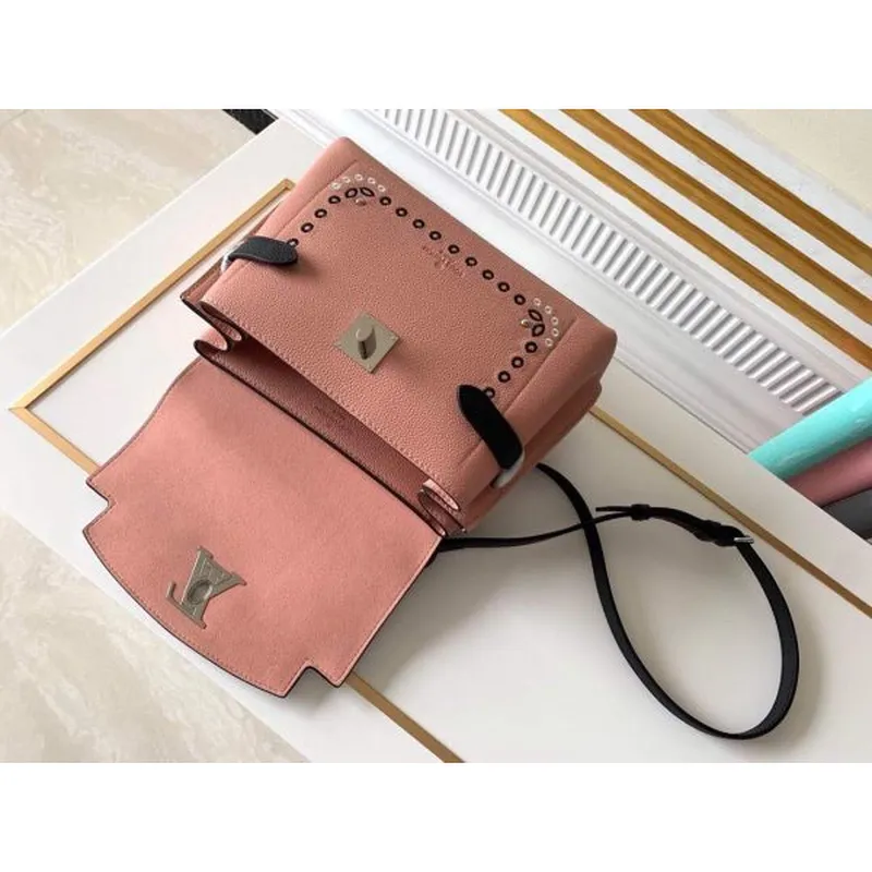 LV M53950 Louis Vuitton Lockme Ever BB Kabelka M56645 Růžová