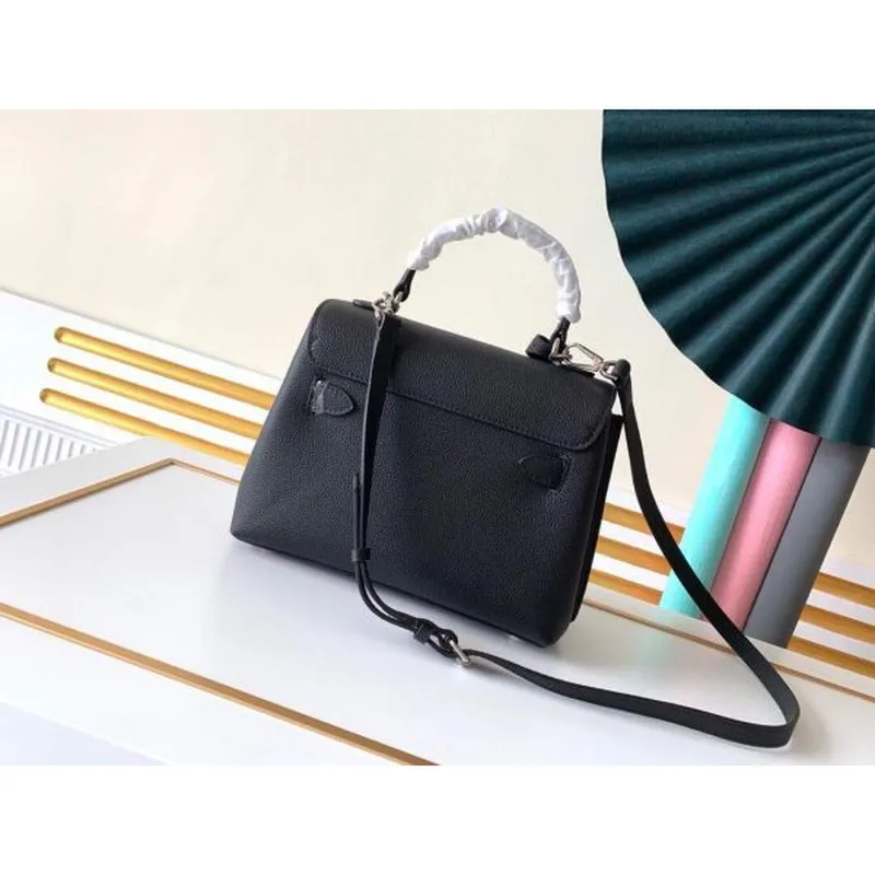 LV M53937 Louis Vuitton Lockme Ever BB Kabelka Černá