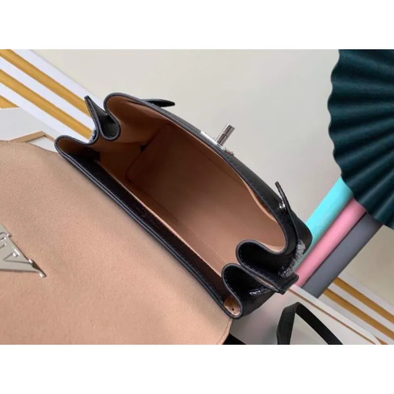 LV M53937 Louis Vuitton Lockme Ever BB Kabelka Černá